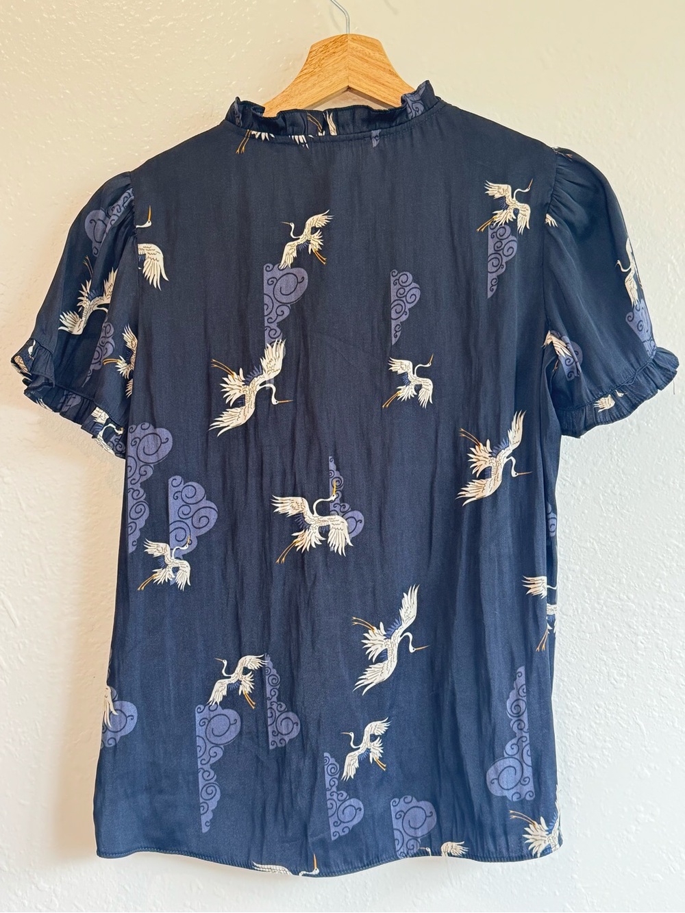 T Tahari Navy Crane Print Button Blouse with Ruffle Sleeves | Size XS - Picture 4 of 8